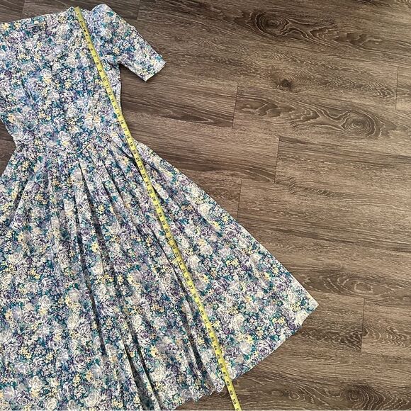 Laura Ashley Floral Vintage Dress - Picture 9 of 10